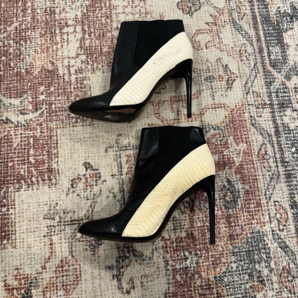 Rachel Zoe Gael Leather Snakeskin Trimmed Pointed-Toe Booties, Size 9 - Picture 6 of 13